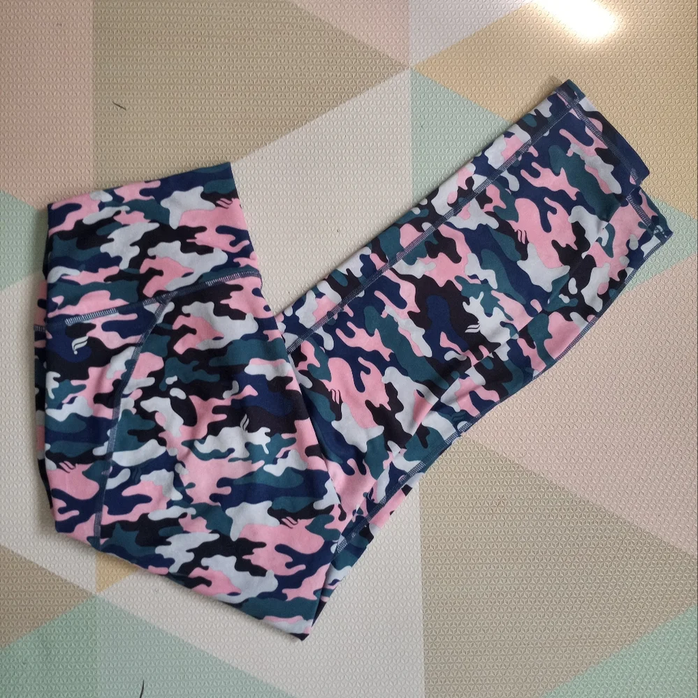 Powerhold Fabletics High rise Camo Legging size S - Picture 8 of 10